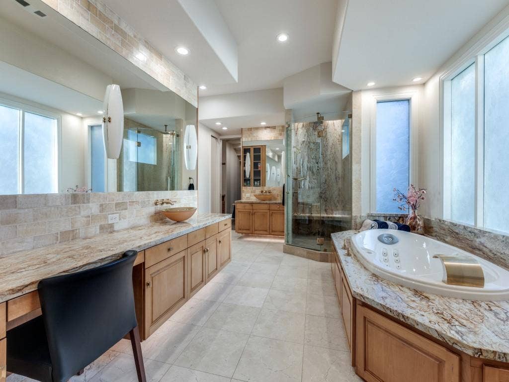 16 Robledo Drive, Dallas, TX 75230