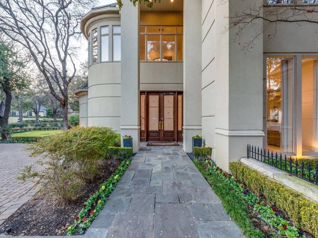 16 Robledo Drive, Dallas, TX 75230