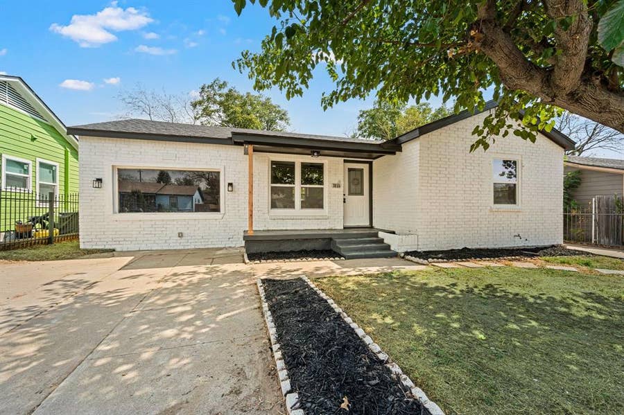 Property photo for 3855 Dowdell Street, Fort Worth, TX
