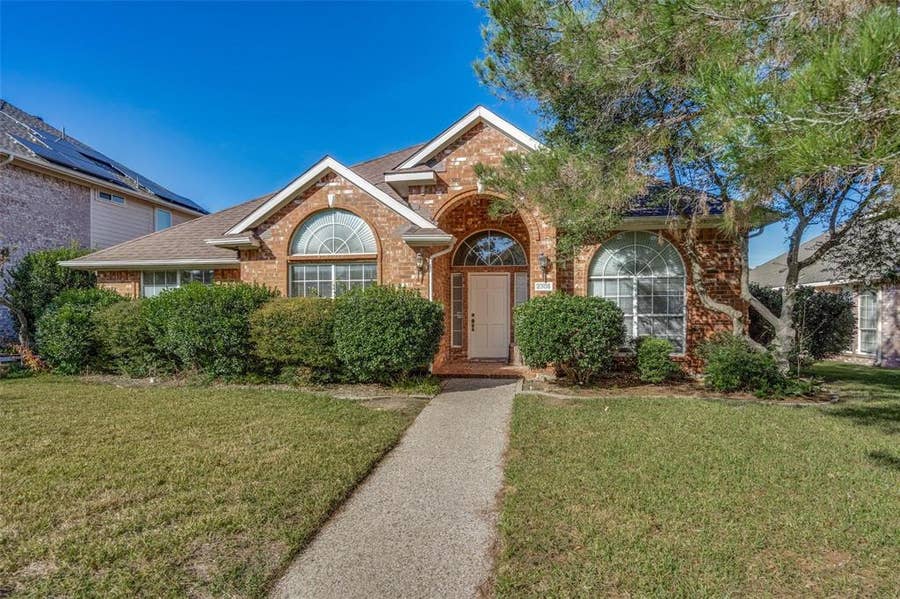 Property photo for 2305 Pittner Lane, Plano, TX