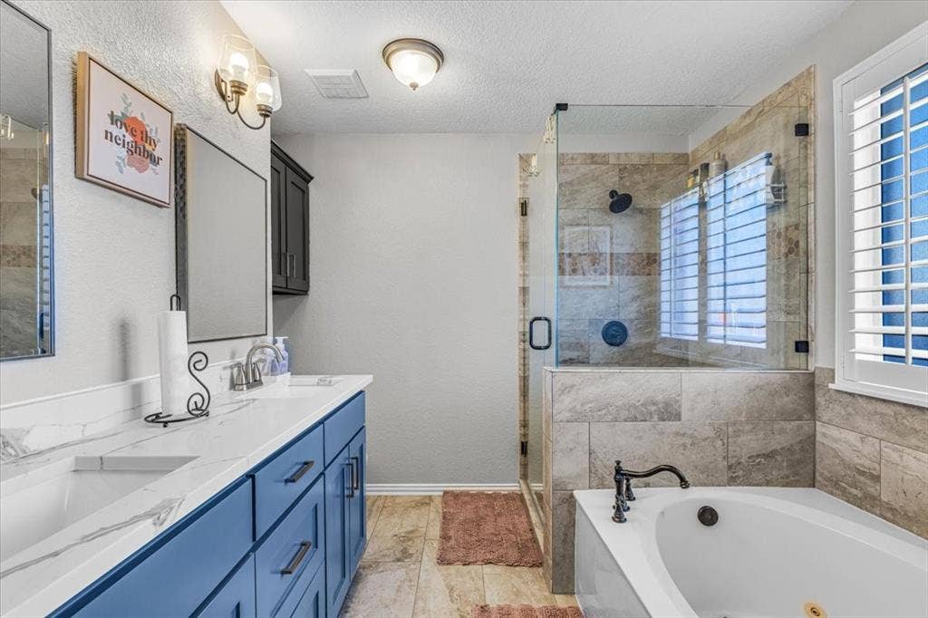 4600 Valleyview Drive, Mansfield, TX 76063 4600 Valleyview Drive, Mansfield, TX 76063