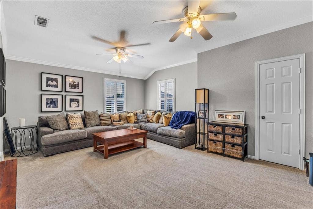 4600 Valleyview Drive, Mansfield, TX 76063 Located upstairs