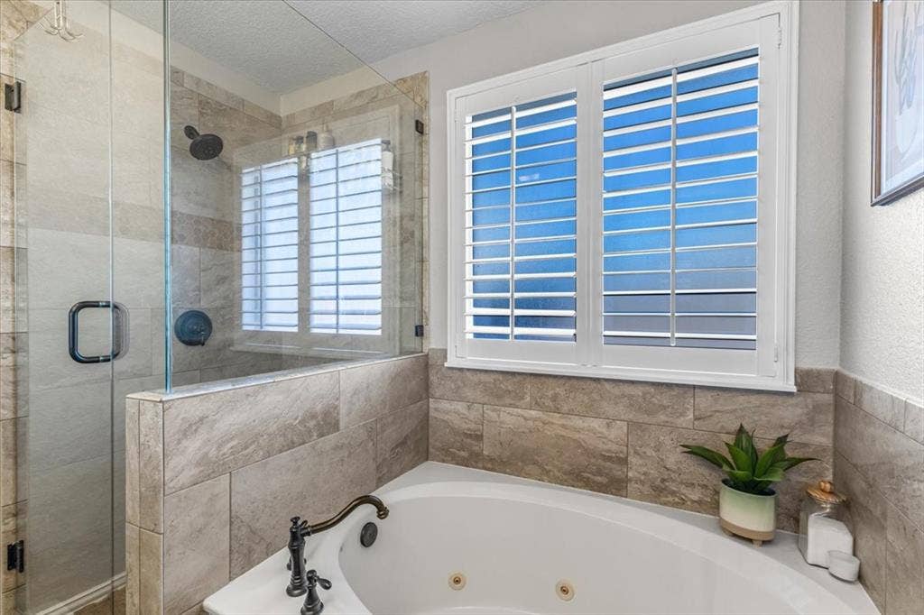 4600 Valleyview Drive, Mansfield, TX 76063 4600 Valleyview Drive, Mansfield, TX 76063