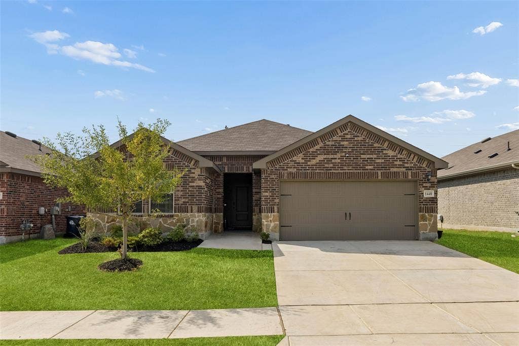 1448 Stuarts Forest Drive, Denton, TX 76207