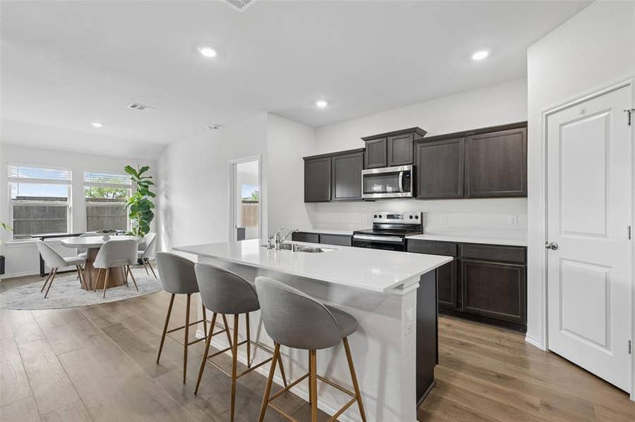 Property photo for 1448 Stuarts Forest Drive, Denton, TX