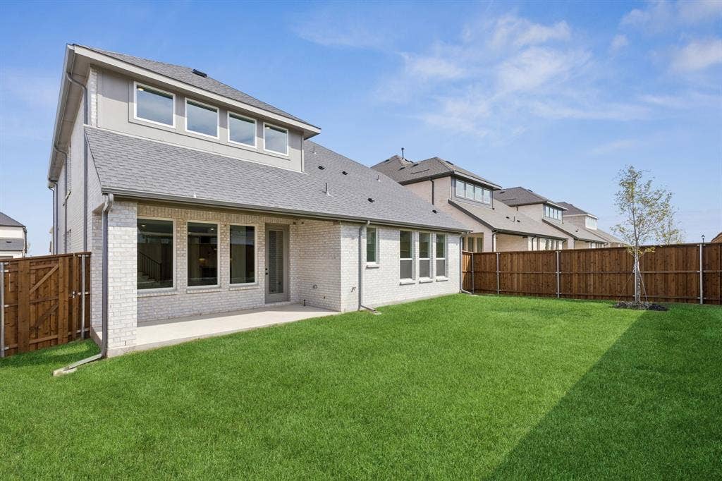 2624 Radiant Way, Celina, TX 75009 The entire family will enjoy endless outdoor summer time fun in this wonderful fenced yard with covered back patio!