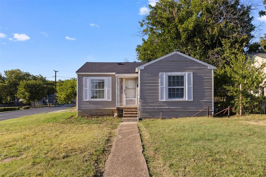 Property photo for 838 Dalworth Street, Grand Prairie, TX