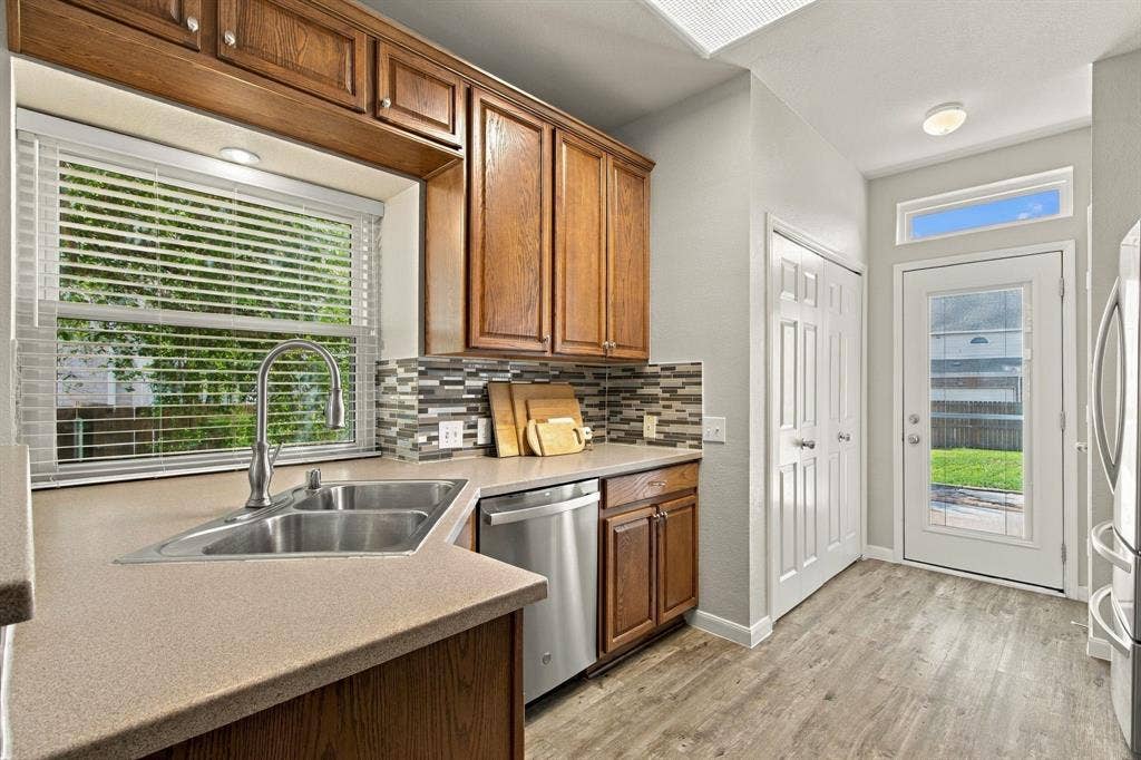 11251 Chaucer Drive, Frisco, TX 75035 11251 Chaucer Drive, Frisco, TX 75035