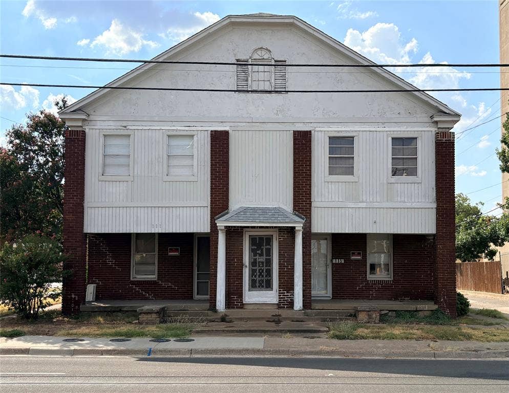 111 N Tyler Street, Dallas, TX 75208 111 N Tyler Street, Dallas, TX 75208