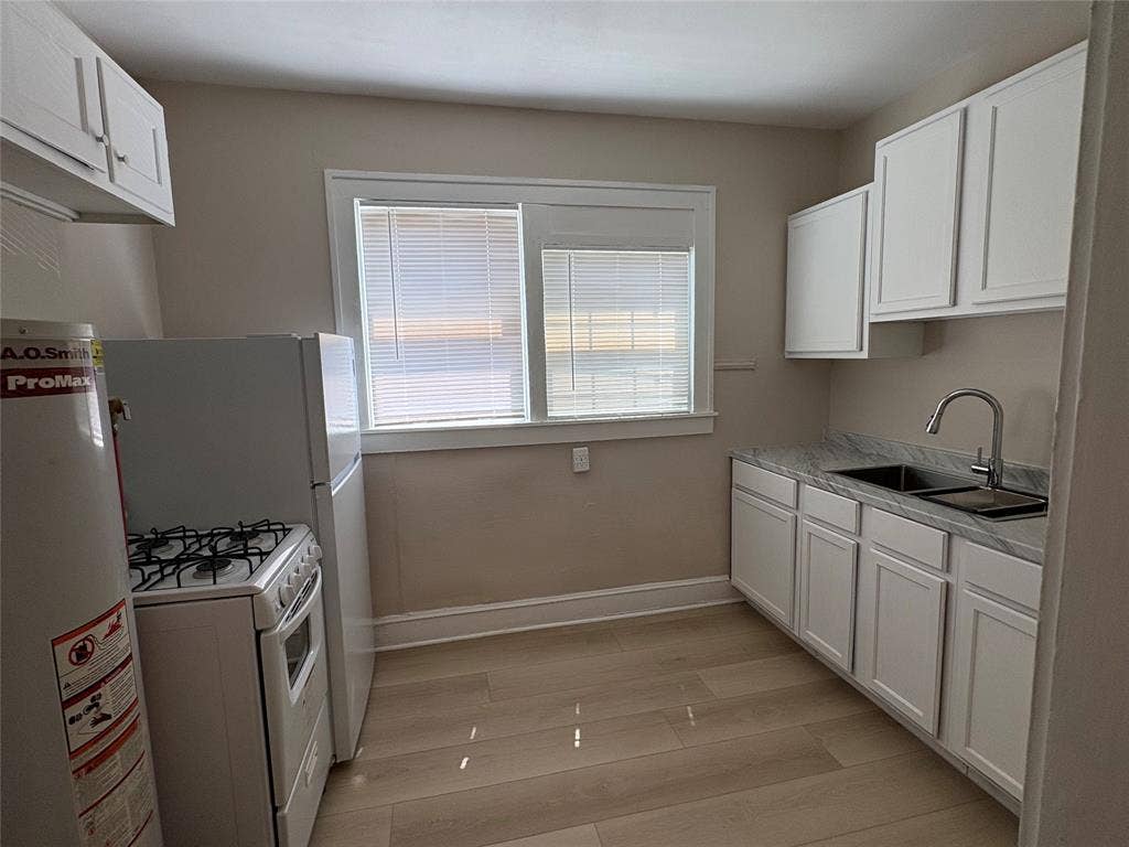 111 N Tyler Street, Dallas, TX 75208 111 N Tyler Street, Dallas, TX 75208