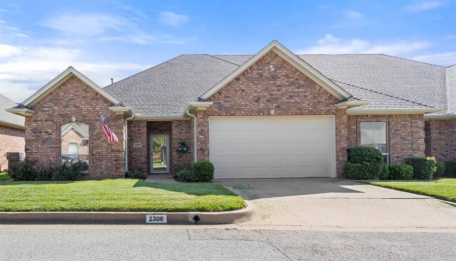 Property photo for 2306 Homestead Lane, Tyler, TX