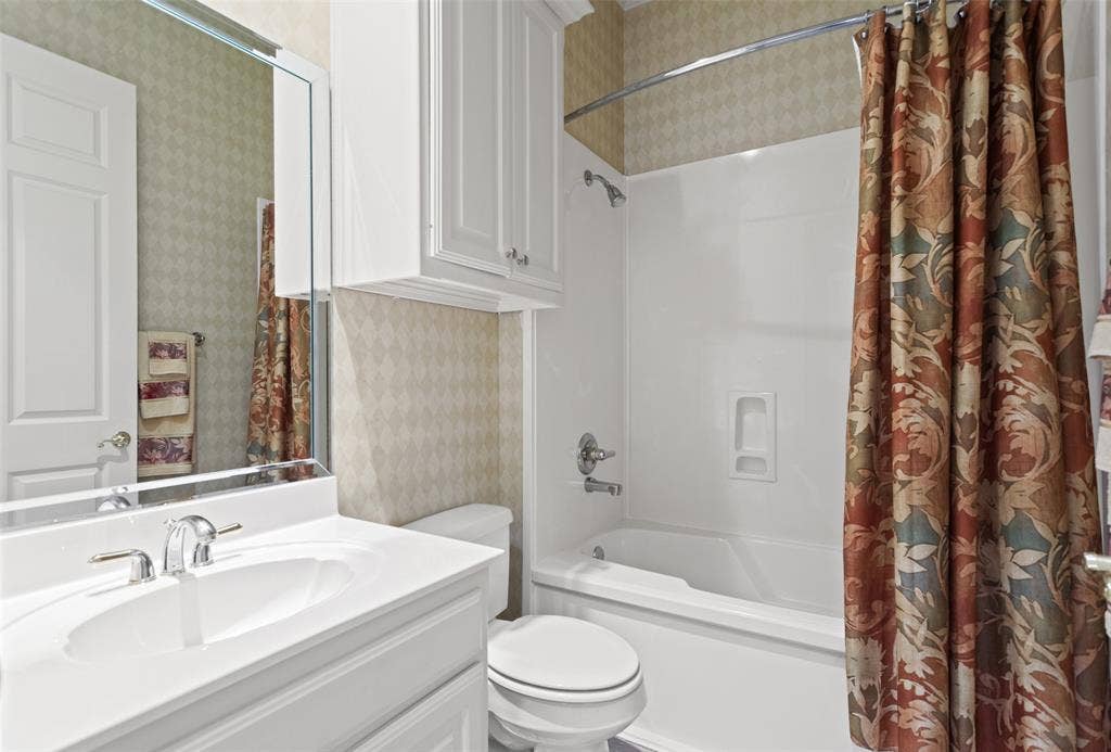 2306 Homestead Lane, Tyler, TX 75701 2306 Homestead Lane, Tyler, TX 75701