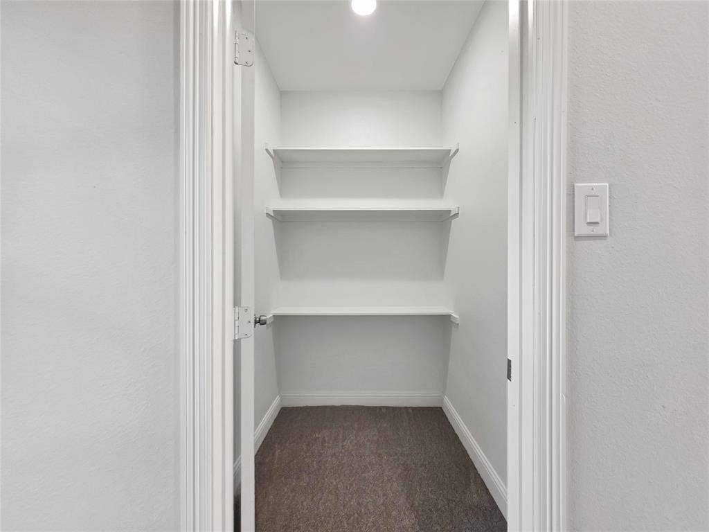 6108 Chickasaw Drive, Mabank, TX 75156 6108 Chickasaw Drive, Mabank, TX 75156