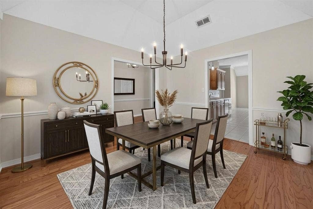202 Northcreek Drive, Chandler, TX 75758 Staged Dining Area