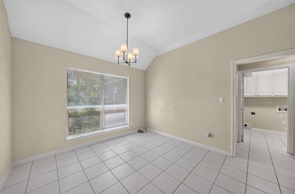 202 Northcreek Drive, Chandler, TX 75758 Breakfast area featuring the large window overlooking the BackYard