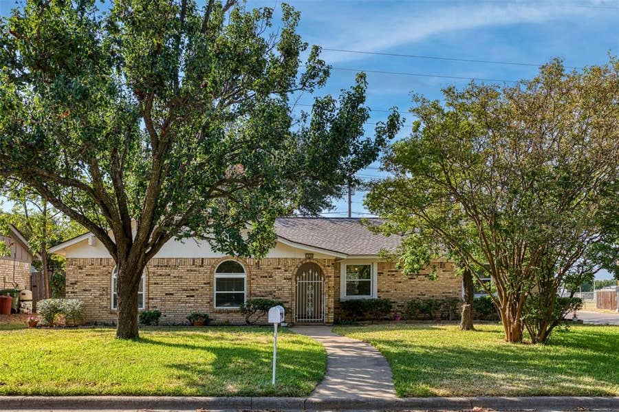 Property photo for 1000 Springdale Road, Bedford, TX