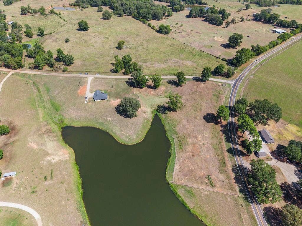 23888 County Road 2110, Troup, TX 75789