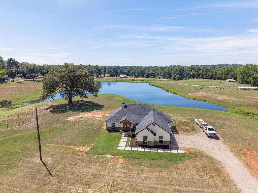 23888 County Road 2110, Troup, TX 75789