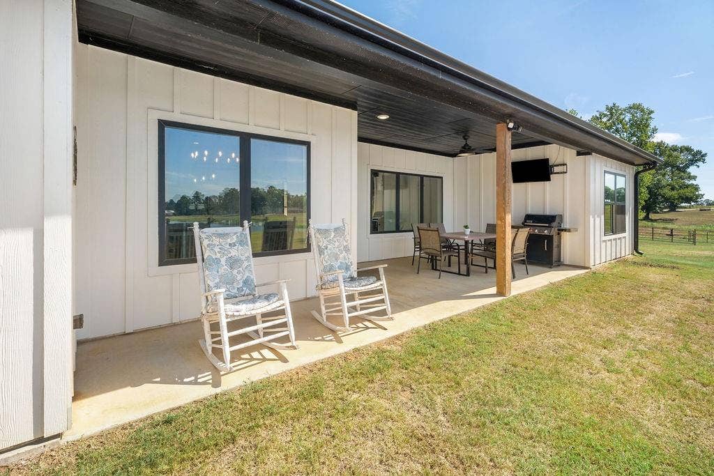 23888 County Road 2110, Troup, TX 75789