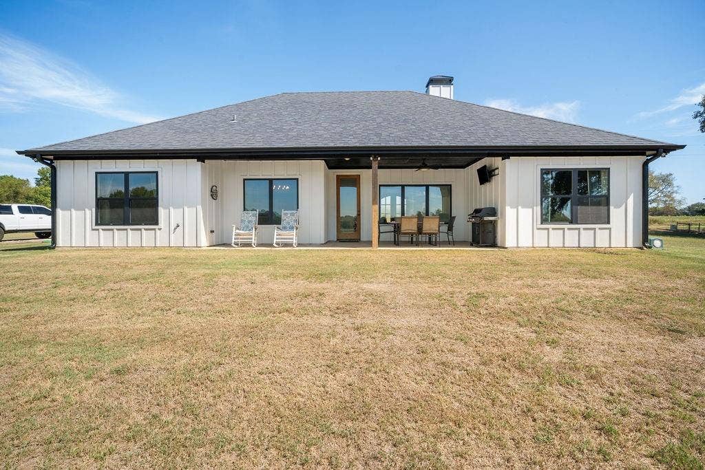23888 County Road 2110, Troup, TX 75789