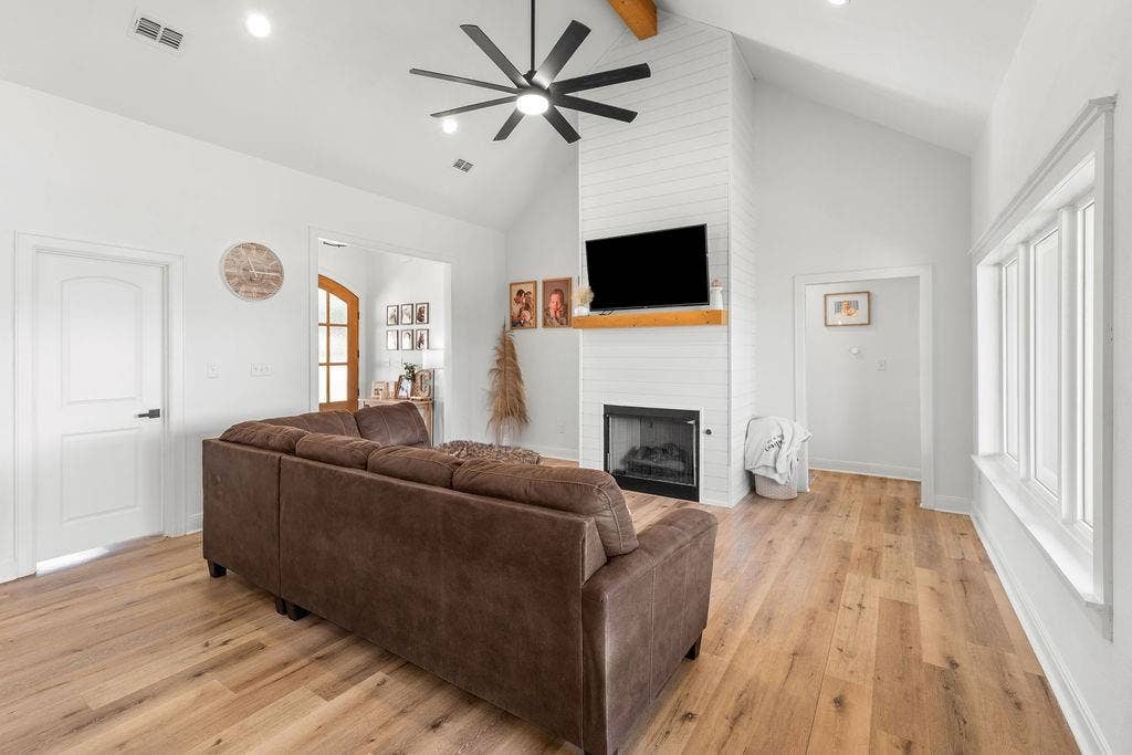 23888 County Road 2110, Troup, TX 75789