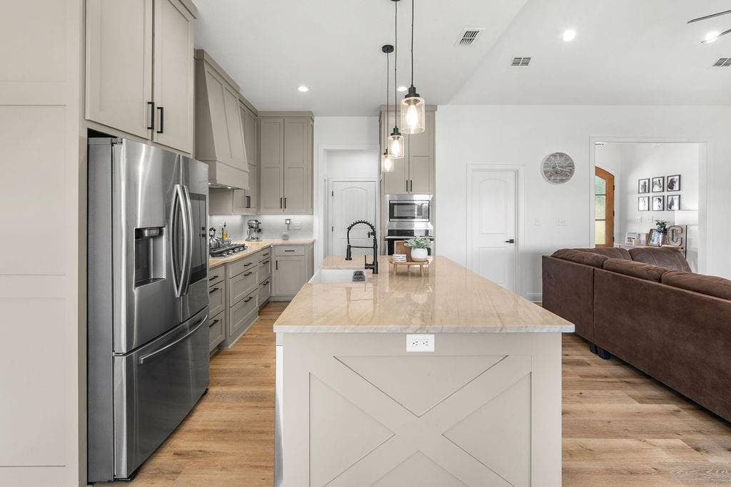 23888 County Road 2110, Troup, TX 75789