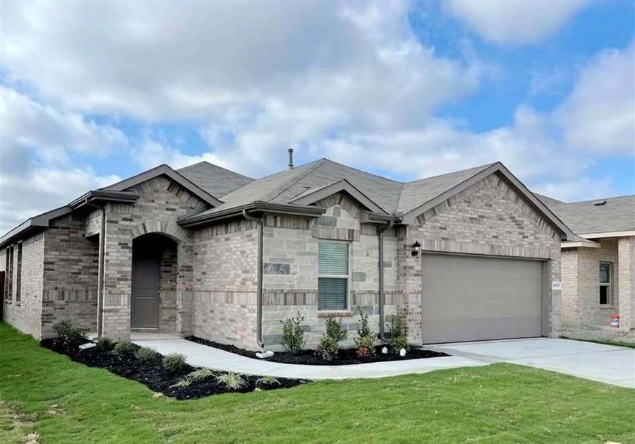 Property photo for 9717 Hickory Knob Drive, Fort Worth, TX