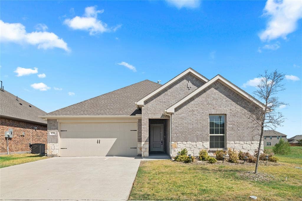 830 Creekview Lane, Lavon, TX 75166 830 Creekview Lane, Lavon, TX 75166