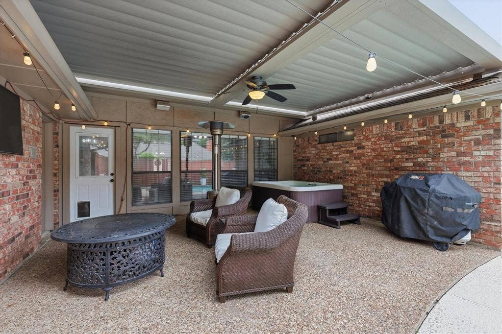 1516 Glastonbury Drive, Plano, TX 75075 Covered patio