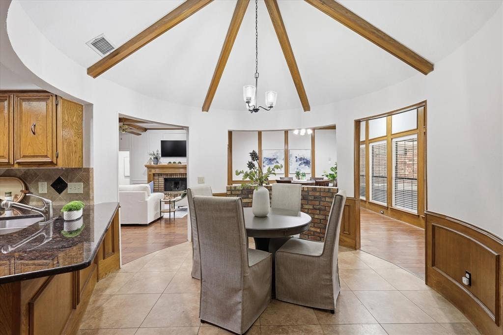 1516 Glastonbury Drive, Plano, TX 75075 1516 Glastonbury Drive, Plano, TX 75075