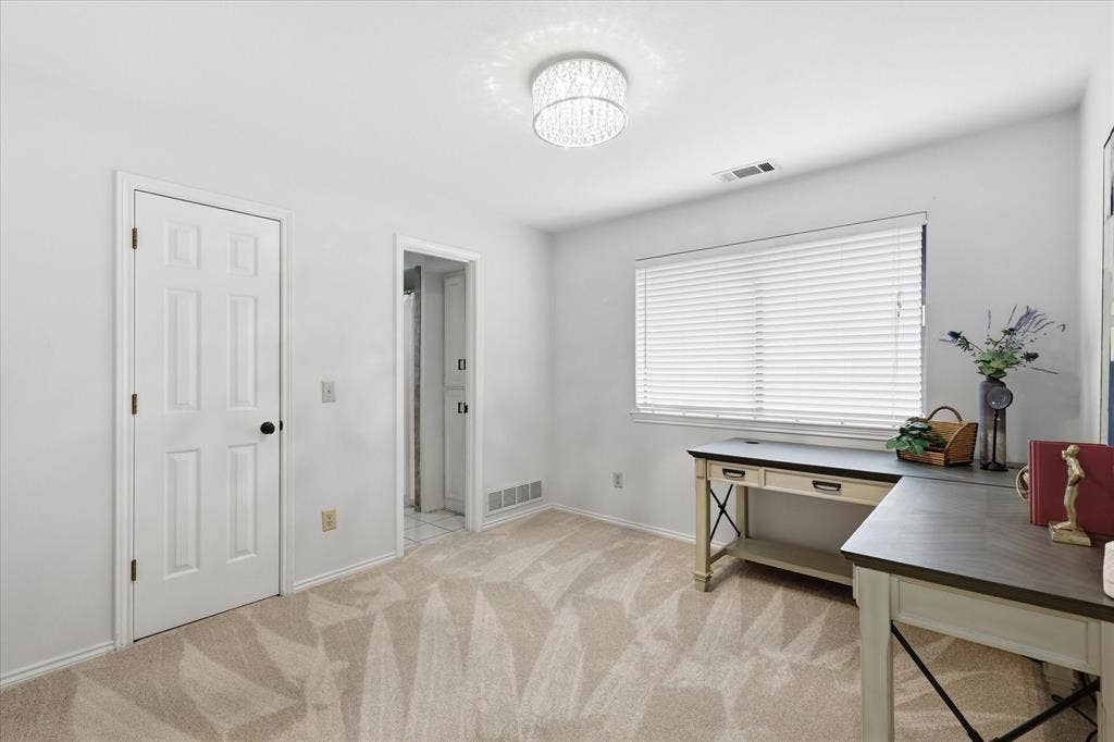 1516 Glastonbury Drive, Plano, TX 75075 secondary bedroom 3- attached to jack and jill bath