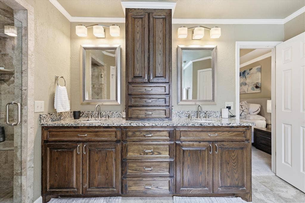1516 Glastonbury Drive, Plano, TX 75075 1516 Glastonbury Drive, Plano, TX 75075
