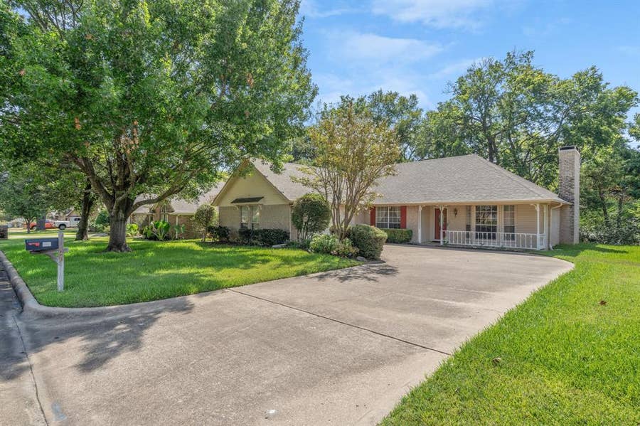 Property photo for 329 Jamie Way, Greenville, TX