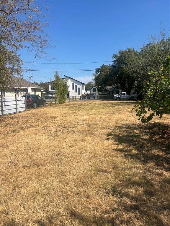 715 N Tillery Avenue, Dallas, TX 75211 715 N Tillery Avenue, Dallas, TX 75211