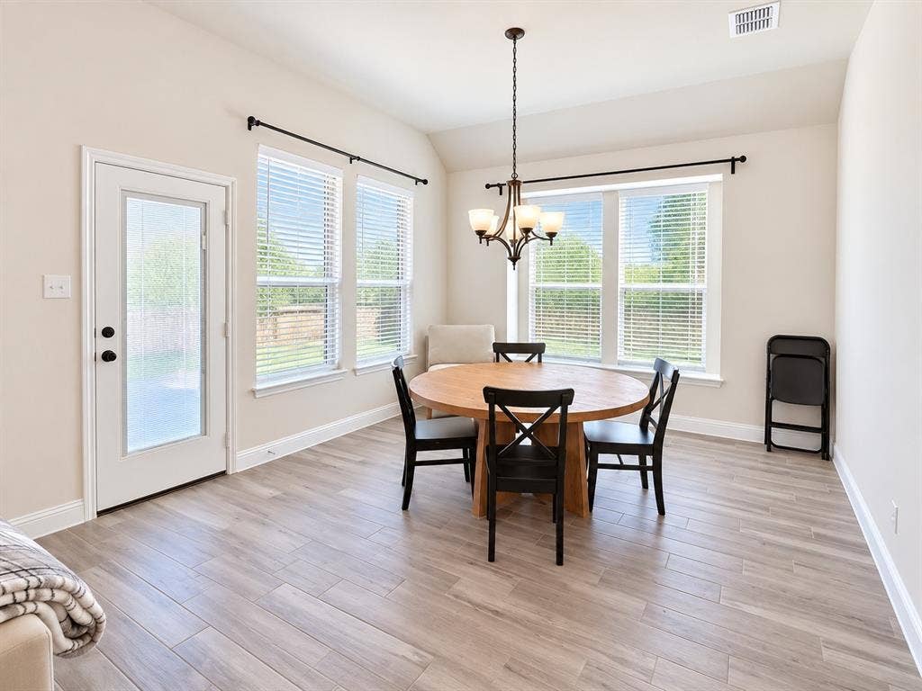 513 River Bank Court, Granbury, TX 76049