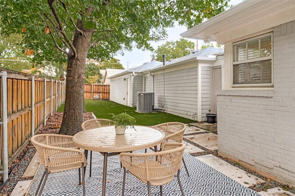 5947 Marquita Avenue, Dallas, TX 75206 5947 Marquita Avenue, Dallas, TX 75206
