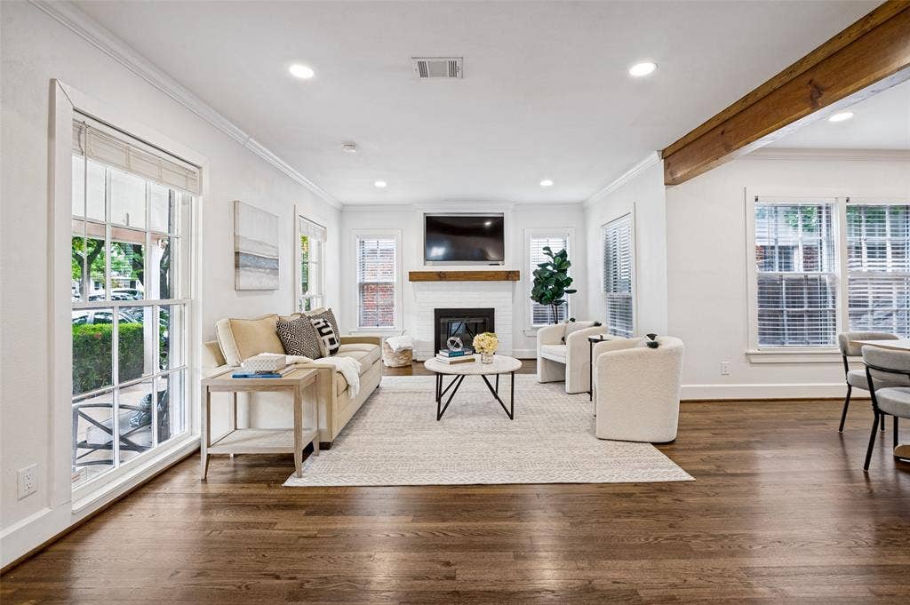 5947 Marquita Avenue, Dallas, TX 75206 5947 Marquita Avenue, Dallas, TX 75206