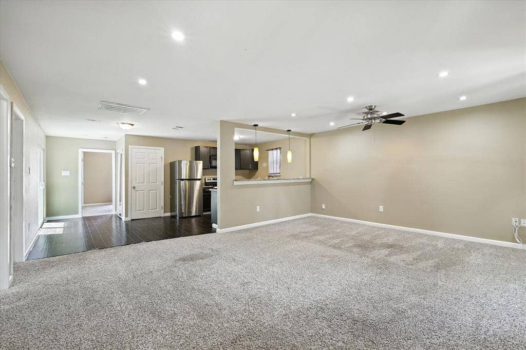 7243 Ash Street, Frisco, TX 75034 7243 Ash Street, Frisco, TX 75034