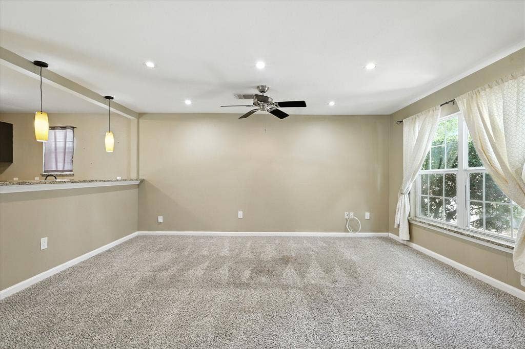 7243 Ash Street, Frisco, TX 75034 7243 Ash Street, Frisco, TX 75034