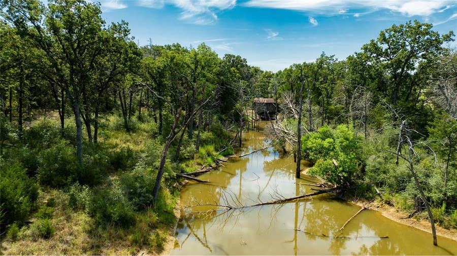 Property photo for 335 S Fm 80, Teague, TX