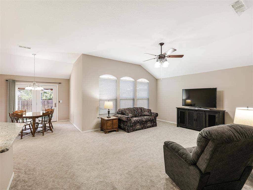 2109 Lilac Circle, McKinney, TX 75071 Open floorplan with separate dining area