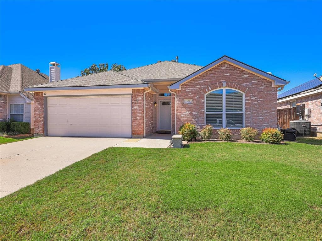 2109 Lilac Circle, McKinney, TX 75071 Charming and well maintained one story home in McKinney