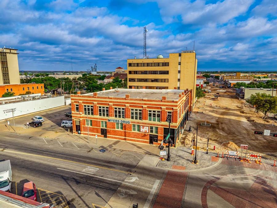 Property photo for 25 S Chadbourne Street, San Angelo, TX