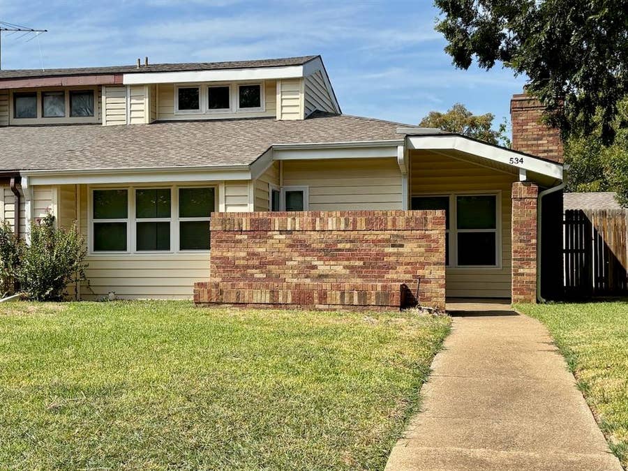 Property photo for 534 Prairie Dell Street, Lewisville, TX