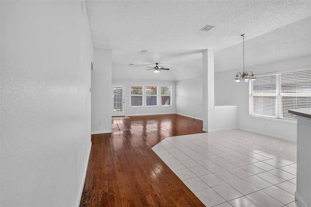 3526 Sedona Drive, Grand Prairie, TX 75052 3526 Sedona Drive, Grand Prairie, TX 75052