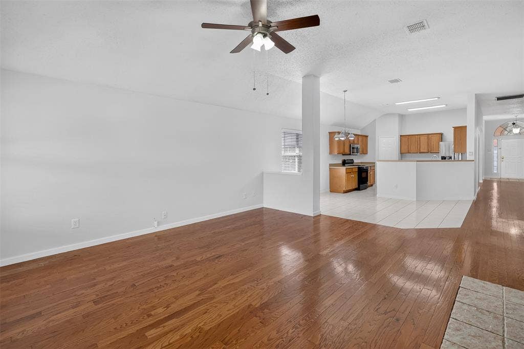 3526 Sedona Drive, Grand Prairie, TX 75052 3526 Sedona Drive, Grand Prairie, TX 75052