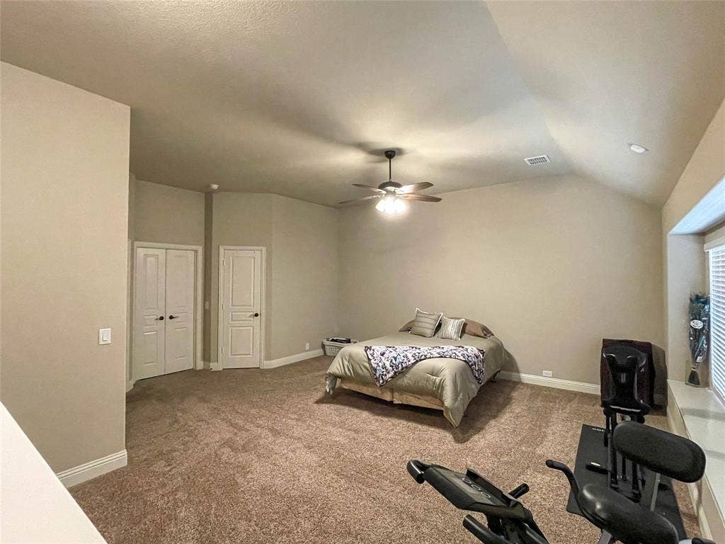 4100 Snowberry Lane, Fort Worth, TX 76036