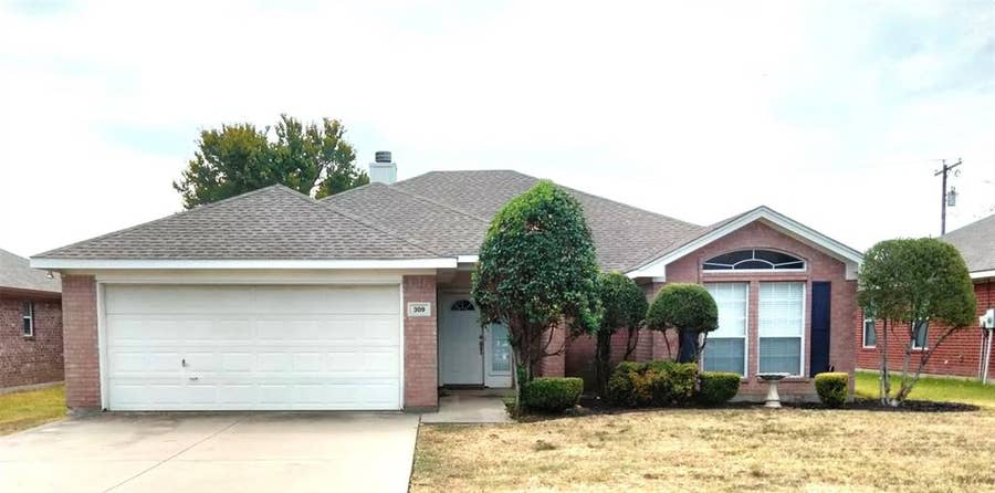 Property photo for 309 Odell Street, Cleburne, TX