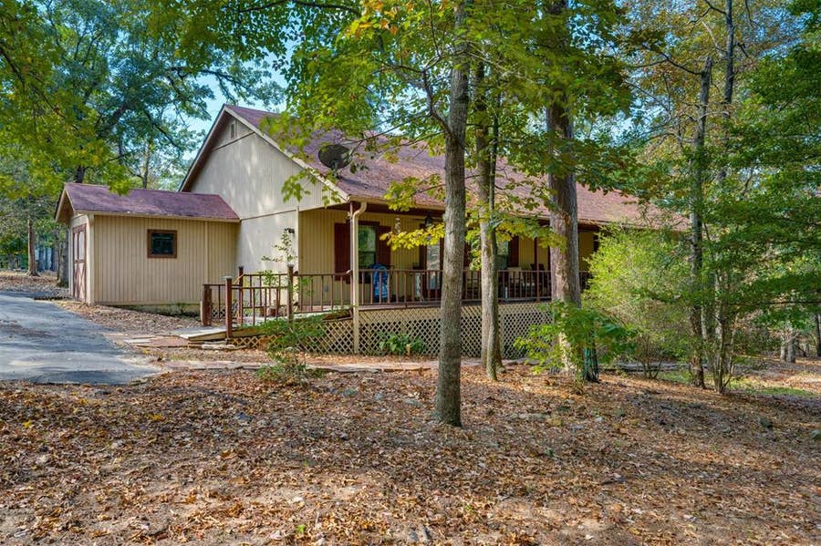 Property photo for 705 Wildwood Trail, Holly Lake Ranch, TX