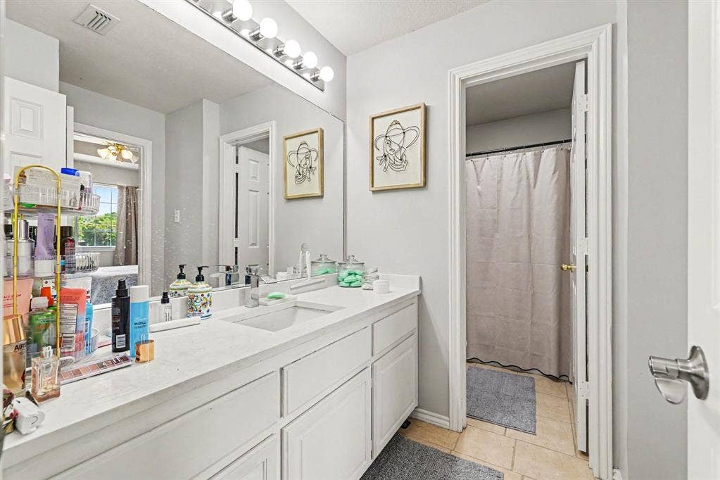 2912 Barksdale Drive, Plano, TX 75025 2912 Barksdale Drive, Plano, TX 75025